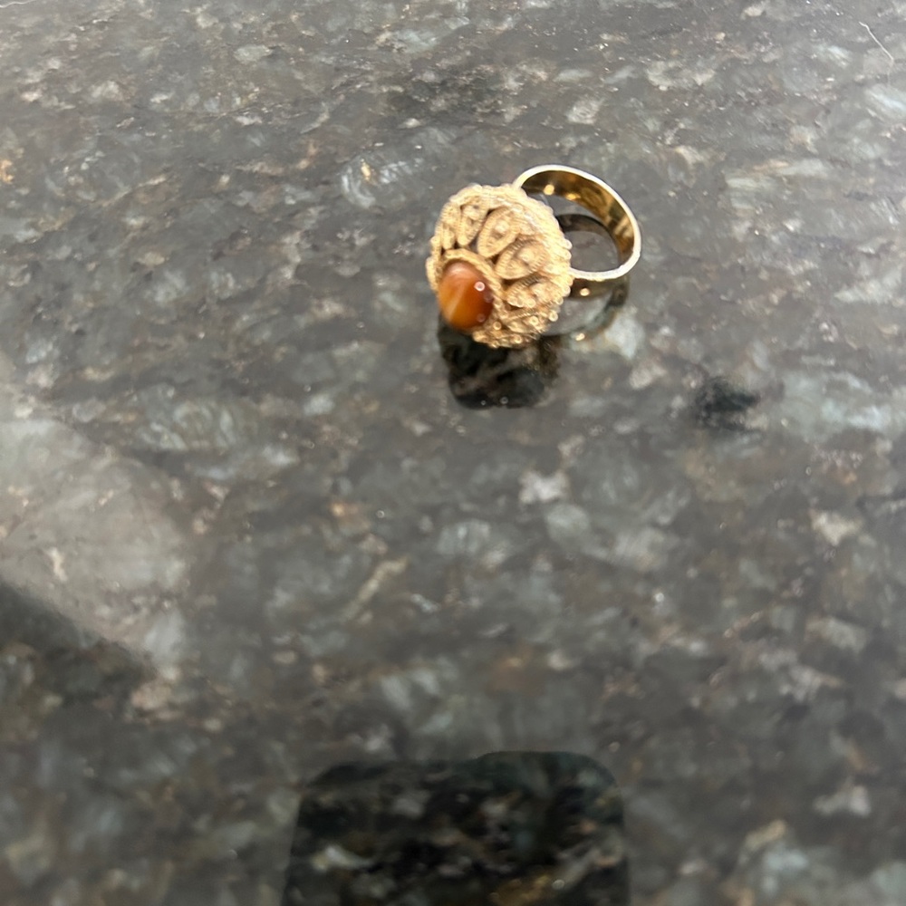 Vintage Vanda USA perfume ring